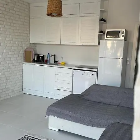Bahceli, Keyifli, Huzurlu Hem De Sehirmerkezinde… * Aksu (Antalya)